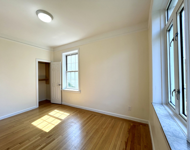 West 13th Street - Photo Thumbnail 9