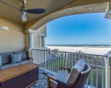 1370 Gulf Boulevard - Photo Thumbnail 17