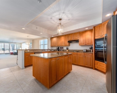 1370 Gulf Boulevard - Photo Thumbnail 5