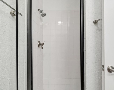 10100 Sailwinds Boulevard N - Photo Thumbnail 22