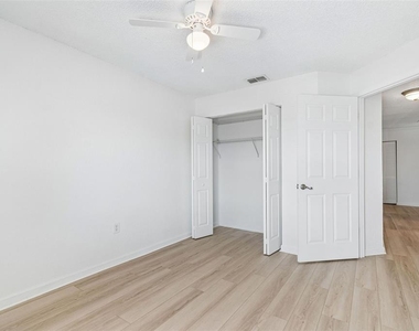 10100 Sailwinds Boulevard N - Photo Thumbnail 28