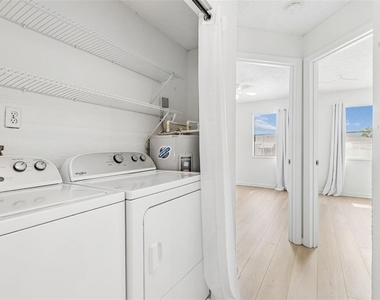10100 Sailwinds Boulevard N - Photo Thumbnail 8
