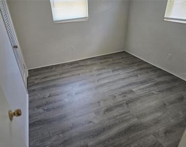 843 41st Street S - Photo Thumbnail 7