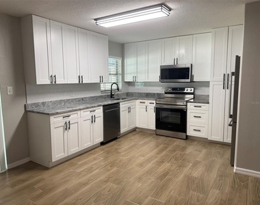 1008 N Bracewell Drive - Photo Thumbnail 14