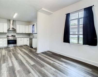 2211 Durham Street - Photo Thumbnail 7