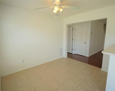 24606 Victoria Wood Court - Photo Thumbnail 8