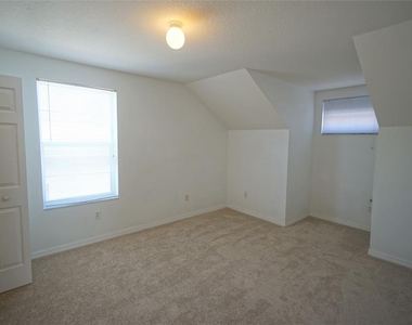 24606 Victoria Wood Court - Photo Thumbnail 20