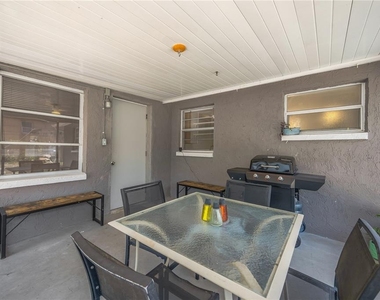 7804 Niagara Drive - Photo Thumbnail 15