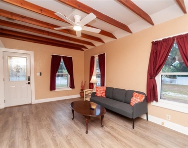 1235 Bass Boulevard - Photo Thumbnail 11