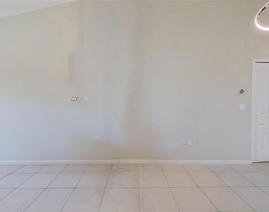 16761 Delia Street - Photo Thumbnail 11
