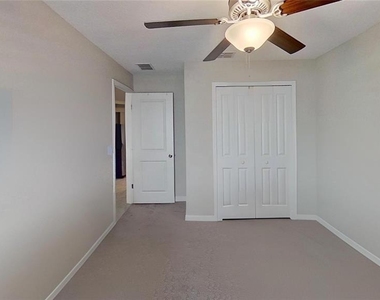 16761 Delia Street - Photo Thumbnail 7