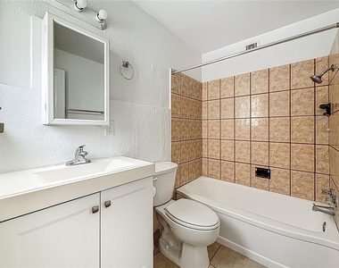 107 154th Avenue - Photo Thumbnail 14