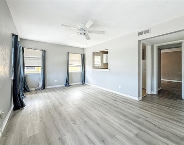 107 154th Avenue - Photo Thumbnail 2