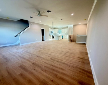 4314 W Gray Street - Photo Thumbnail 7