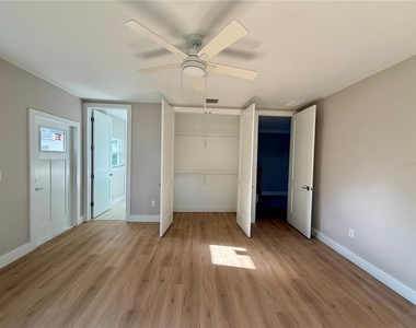 4314 W Gray Street - Photo Thumbnail 2
