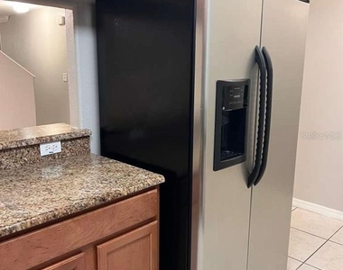 12960 Trade Port Place - Photo Thumbnail 2