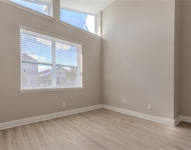 9233 Smithies Street - Photo Thumbnail 11