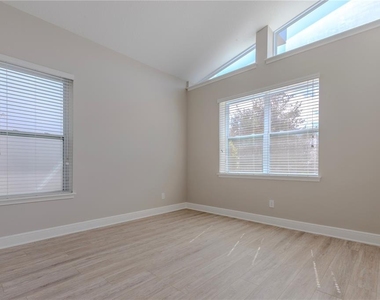 9233 Smithies Street - Photo Thumbnail 14
