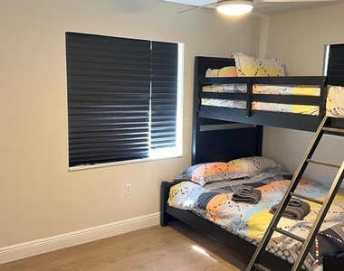 8242 Sandberry Boulevard - Photo Thumbnail 7