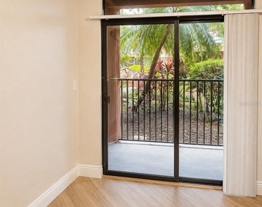 911 N Orange Avenue - Photo Thumbnail 5