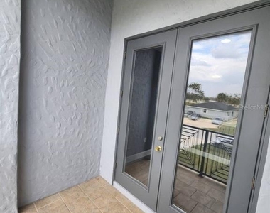 328 Dundee Drive - Photo Thumbnail 38