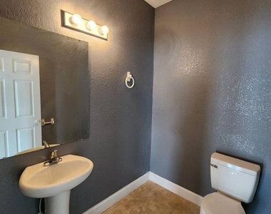 328 Dundee Drive - Photo Thumbnail 52
