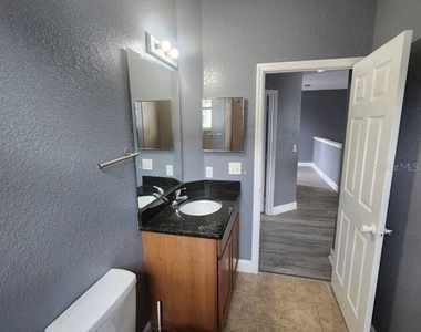328 Dundee Drive - Photo Thumbnail 33