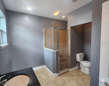 328 Dundee Drive - Photo Thumbnail 36