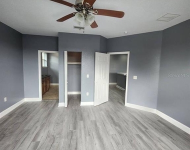 328 Dundee Drive - Photo Thumbnail 32