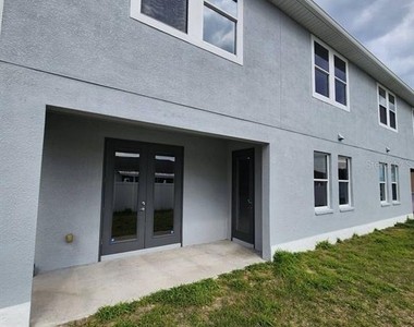 328 Dundee Drive - Photo Thumbnail 54