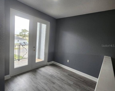 328 Dundee Drive - Photo Thumbnail 40