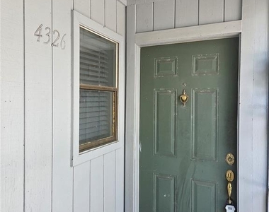 4326 Aqua Vista Drive - Photo Thumbnail 1