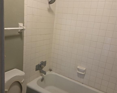 4326 Aqua Vista Drive - Photo Thumbnail 14
