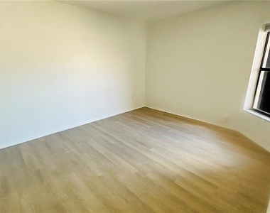 12121 Augusta Woods Circle - Photo Thumbnail 23