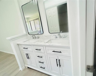 12121 Augusta Woods Circle - Photo Thumbnail 22