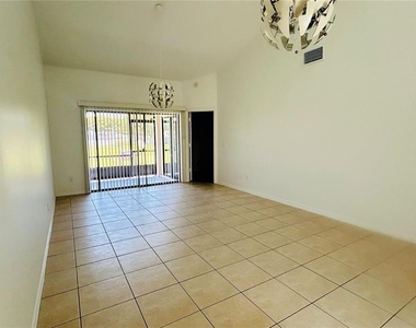 12121 Augusta Woods Circle - Photo Thumbnail 9