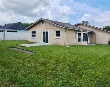 880 Nelson Drive - Photo Thumbnail 19