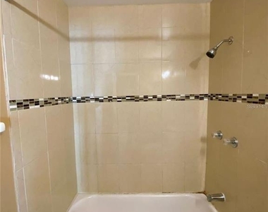880 Nelson Drive - Photo Thumbnail 8