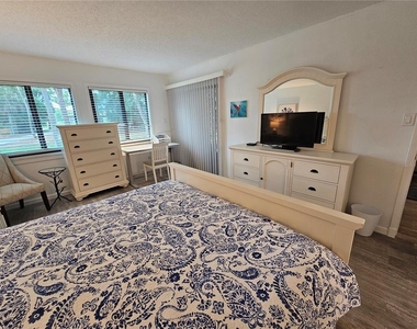 5286 Willow Links - Photo Thumbnail 9
