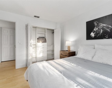 4857 Nw 83rd Terrace - Photo Thumbnail 38