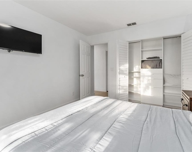 4857 Nw 83rd Terrace - Photo Thumbnail 39