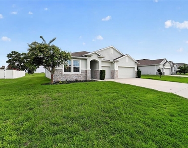 4572 Sw 65th Place - Photo Thumbnail 2