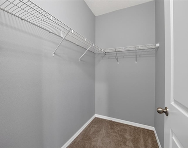 4572 Sw 65th Place - Photo Thumbnail 51