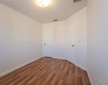 4712 Hemingway House Street - Photo Thumbnail 15