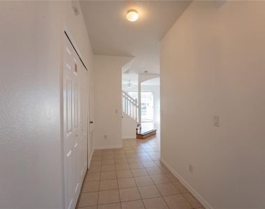 4712 Hemingway House Street - Photo Thumbnail 8