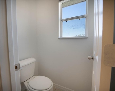 1241 S Beach Circle - Photo Thumbnail 12