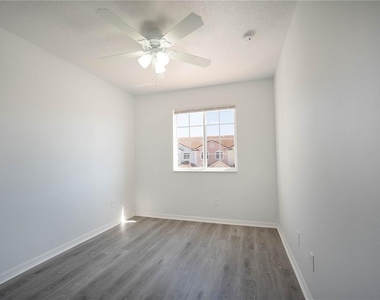 1241 S Beach Circle - Photo Thumbnail 14