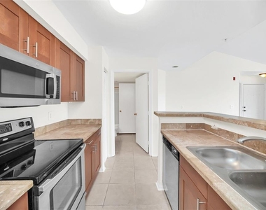 2210 Grand Cayman Court - Photo Thumbnail 10