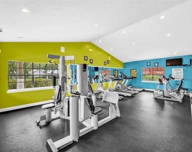 2210 Grand Cayman Court - Photo Thumbnail 18