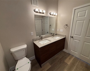 4424 S Texas Avenue - Photo Thumbnail 25